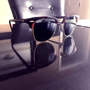 RayBan Mens Clubmaster Classic